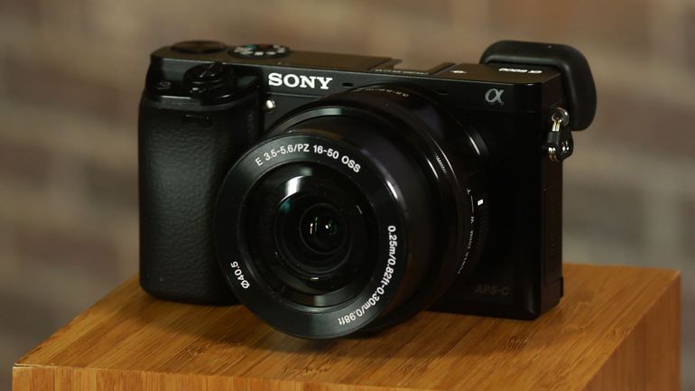 Nikon D5300 vs. Sony A6000 3